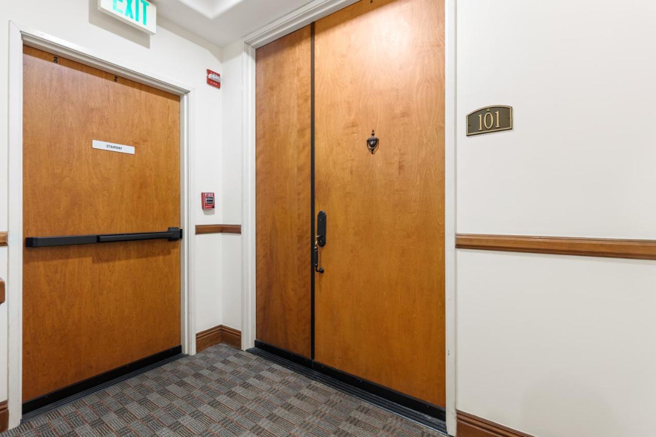 Charming And Stylish In The Heart Of La Apartamento *